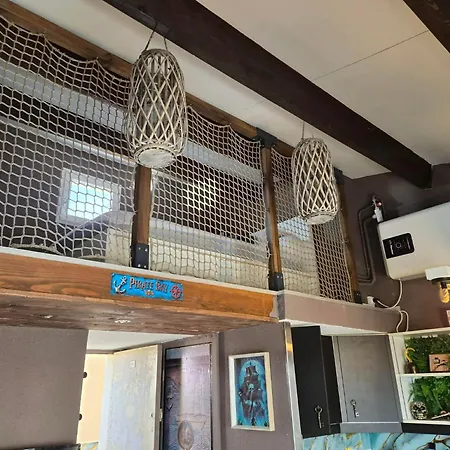 Le Refuge Des Pirates
